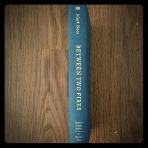 Book Between two fires by Mark Noce
